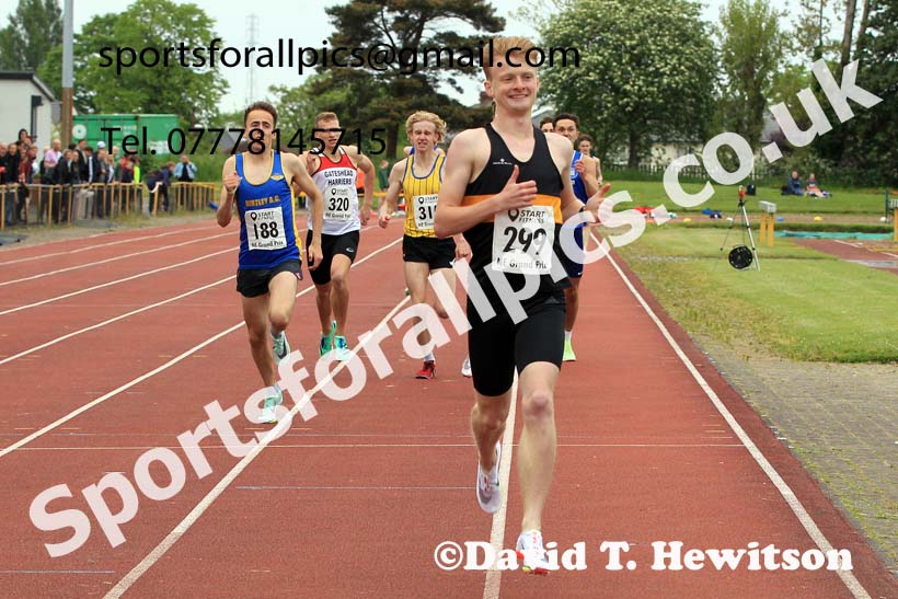 Jimmy Hedley Trophy 800 metres, NEGP 2, Monkton. Photo: David T. Hewitson/Sports for All Pics